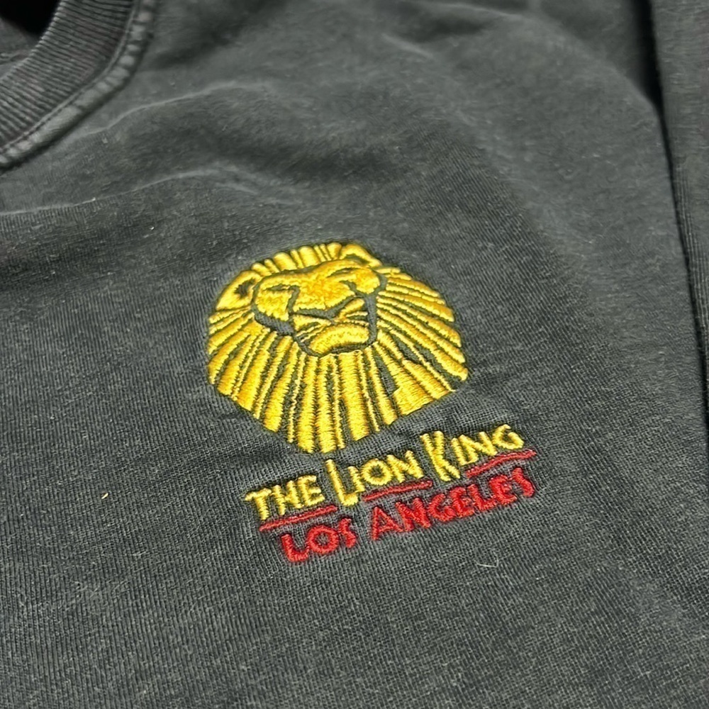 VTG Disney Lion King Broadway Musical Embroidered Crew Neck Sweatshirt - M/L - Picture 1 of 4